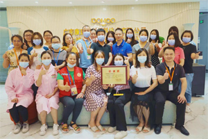 捐獻(xiàn)青春熱血，彩繪人生畫卷