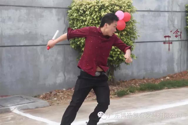 堅(jiān)韌不拔展雄風(fēng)，團(tuán)結(jié)協(xié)作顯氣魄--熱烈慶祝博皓首屆運(yùn)動(dòng)會(huì)隆重召開